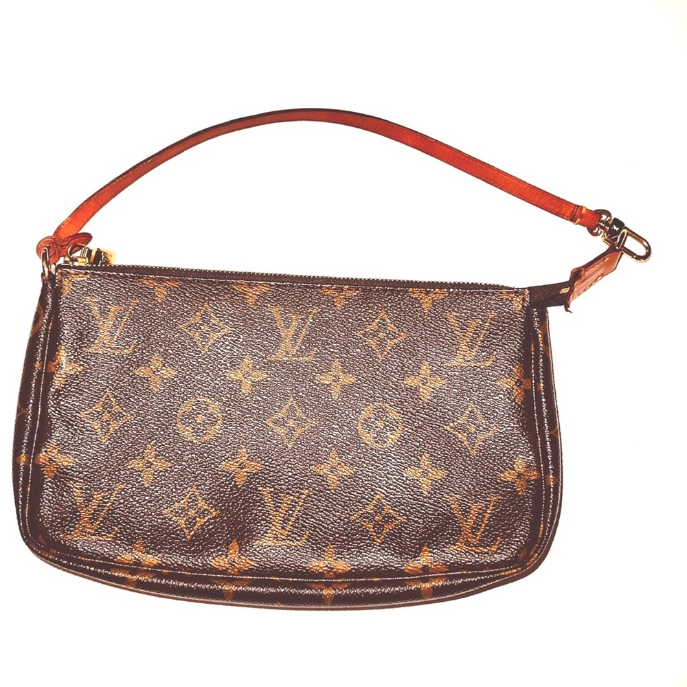 LOUIS VUITTON Monogram Pochette AUTHENTIC
